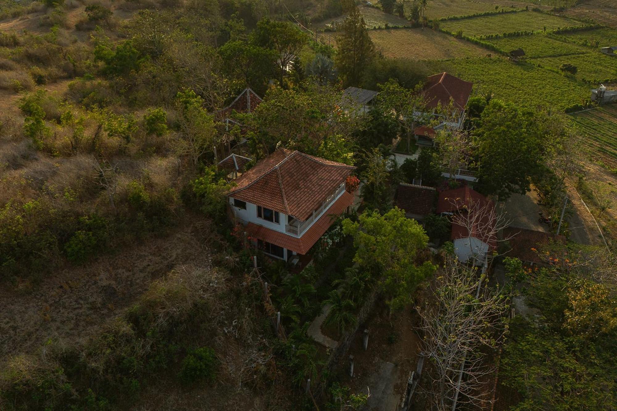 Bangsring Breeze Hotel Banyuwangi  Exterior photo